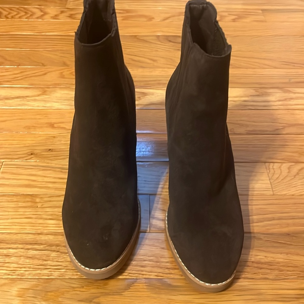 Splendid suede boots